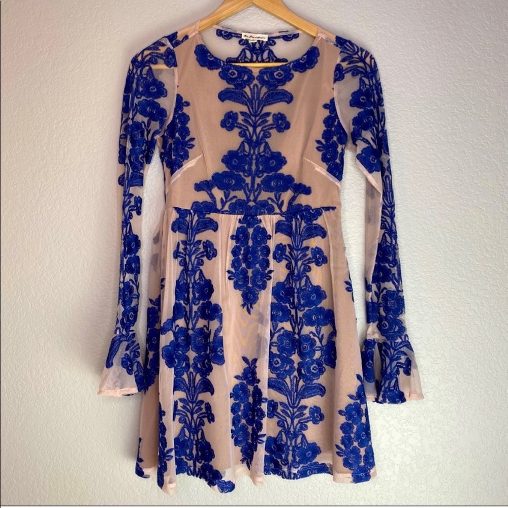 FOR LOVE & LEMONS Temecula Mini Lace Embroidered Mini Dress Size Small Nude
